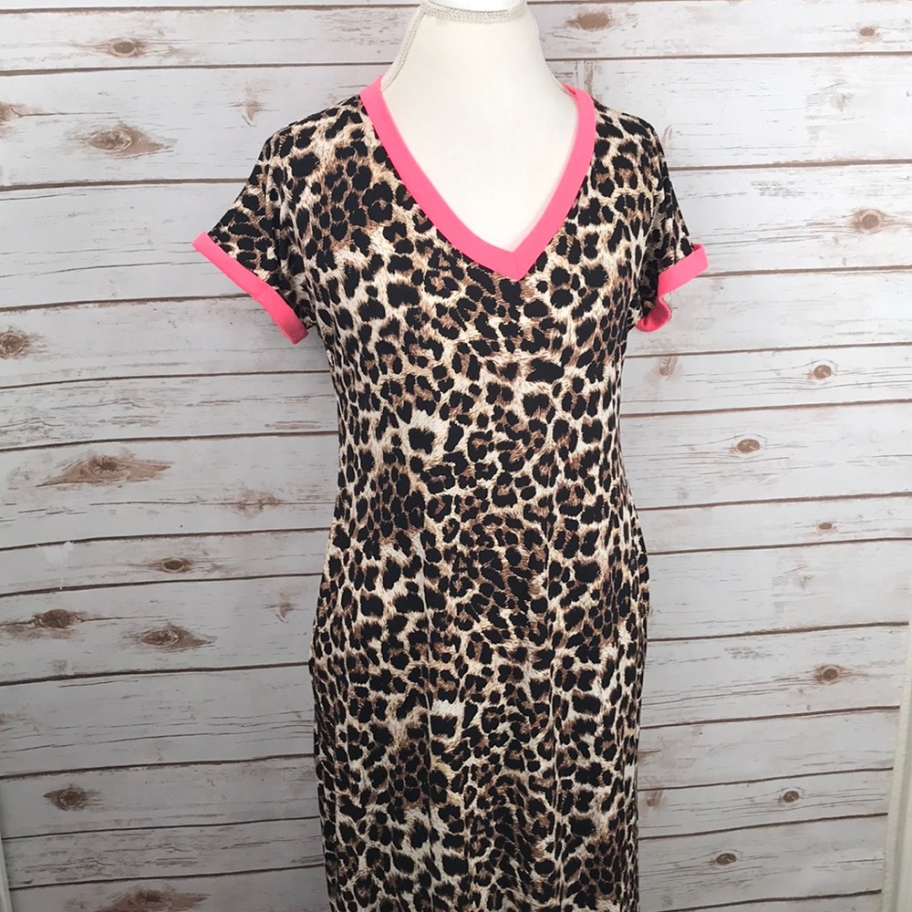 🔥Leopard w/ neon pink Maxi dress🔥